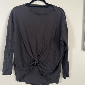 Lululemon black long sleeve shirt